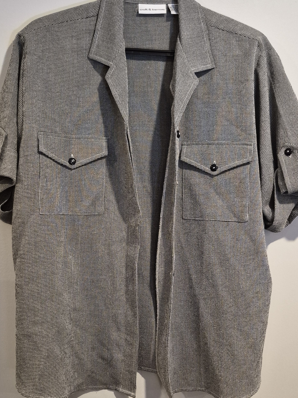 Women's Short-Sleeve Button-Up Shirt Jacket in Gray